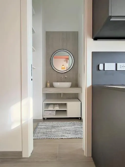 -City Gem- Stylish Urban Escape -Lambrate- Milan Apartment